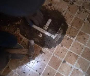 乌马河卫生间漏水维修公司为您分享下卫生间渗水如何处理及注意事项